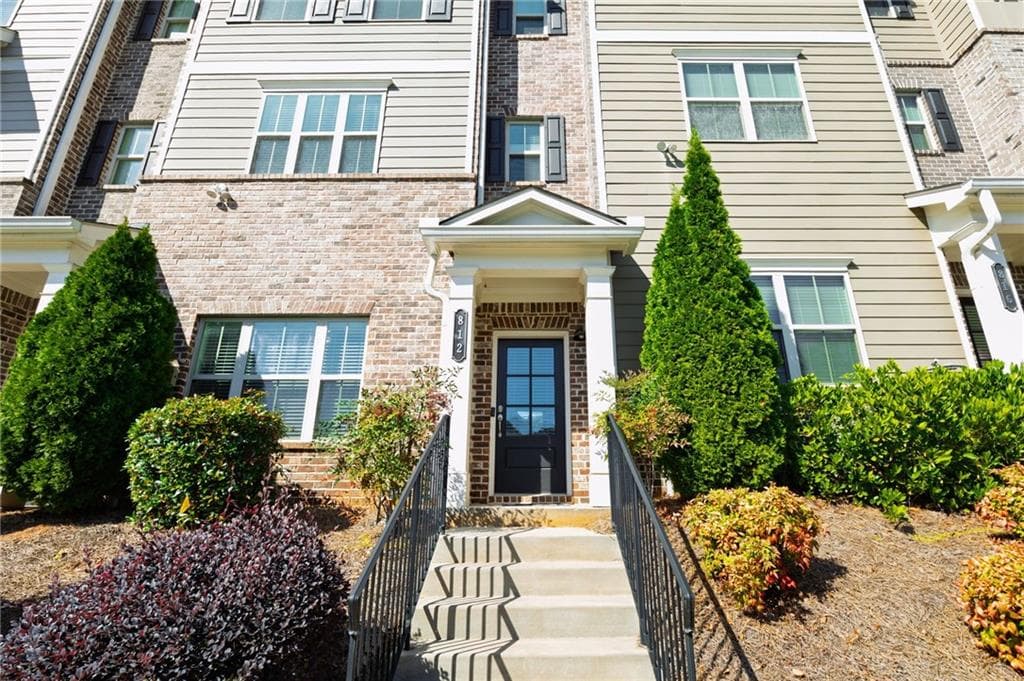 812 Caldwell Circle, Marietta, GA 30060 — most recent listing photo