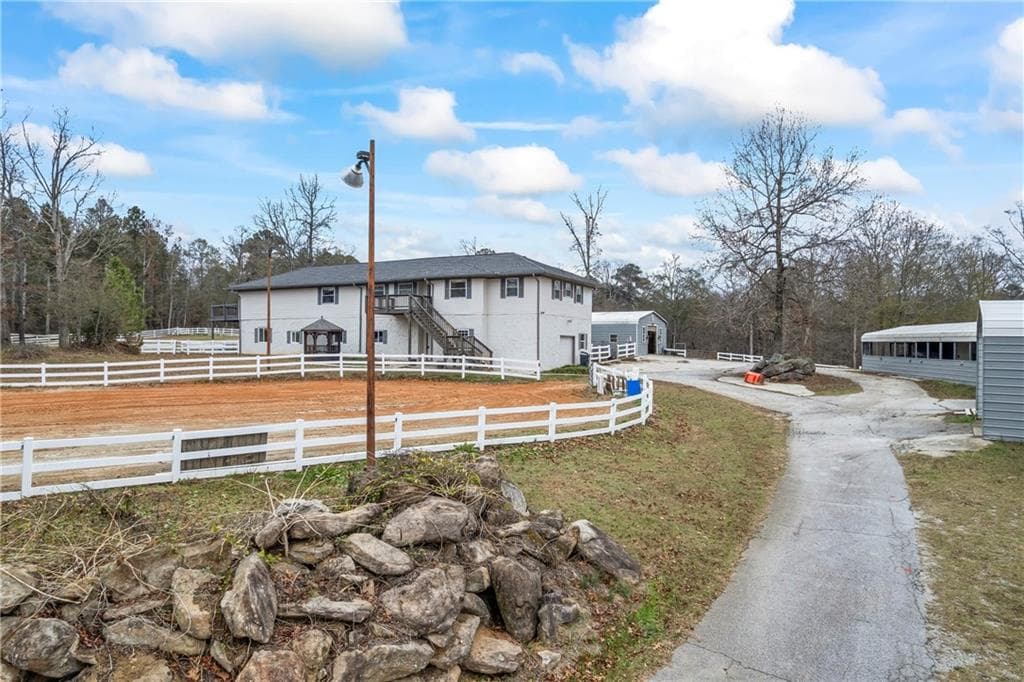 4 bedroom, 4 bathroom, 4,137 sq ft single family residence under contract at 2150 Smyrna Ridge Court, Conyers, GA 30094 — photo 2