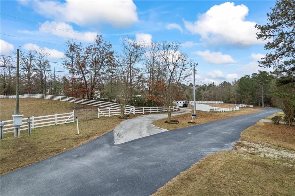 4 bedroom, 4 bathroom, 4,137 sq ft single family residence under contract at 2150 Smyrna Ridge Court, Conyers, GA 30094 — photo 7