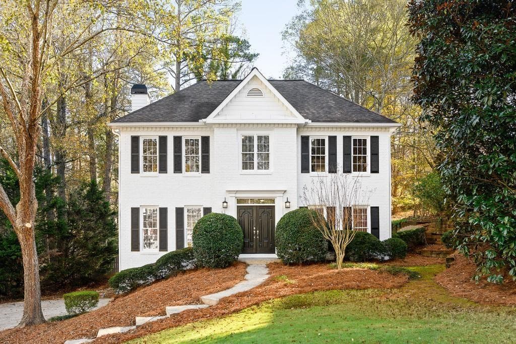 4 bedroom, 3 bathroom, 2,345 sq ft single family residence sold at 1632 Willow Way, Woodstock, GA 30188