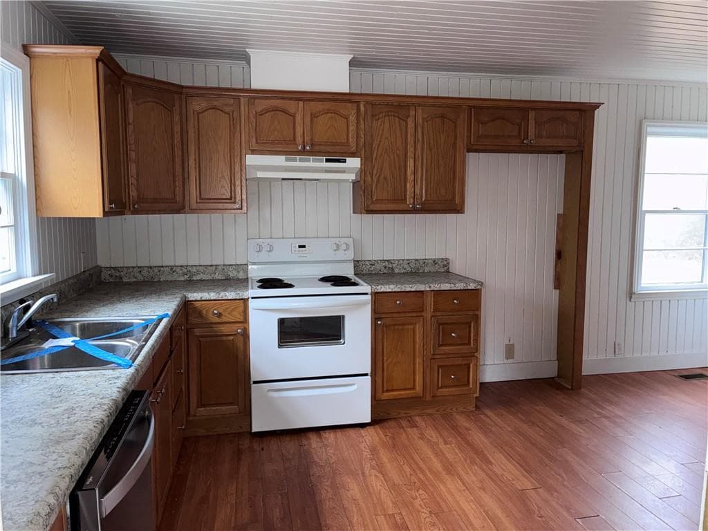 3 bedroom, 1 bathroom, 1,164 sq ft single family residence under contract at 6 Logan Way, Ellijay, GA 30540 — photo 4