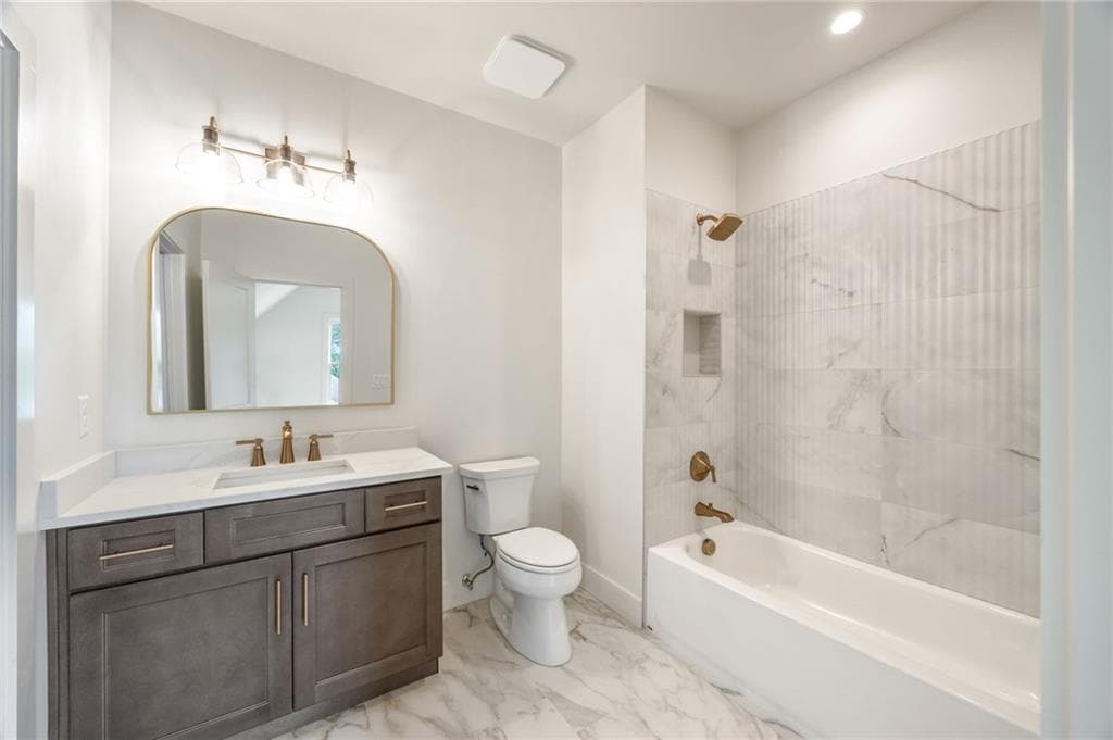 5 bedroom, 6 bathroom, 3,600 sq ft single family residence for sale at 2701 Conns Creek #53, Ball Ground, GA 30107 — photo 8