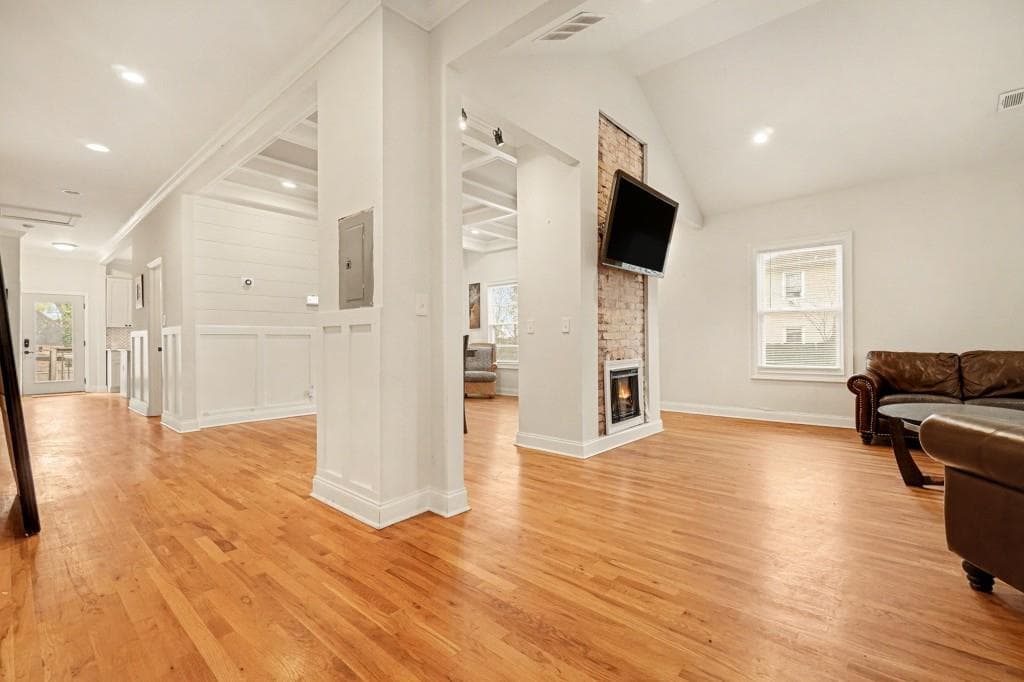 3 bedroom, 2 bathroom, 1,840 sq ft single family residence for sale at 257 Hendrix Avenue, Atlanta, GA 30315 — photo 2