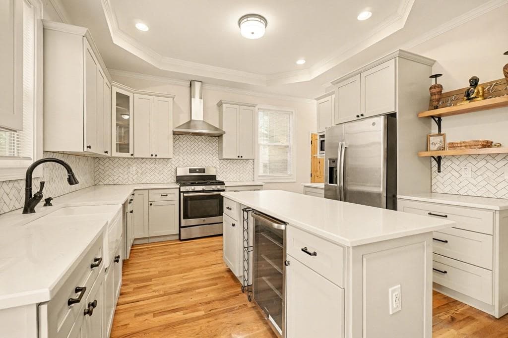 3 bedroom, 2 bathroom, 1,840 sq ft single family residence for sale at 257 Hendrix Avenue, Atlanta, GA 30315 — photo 4
