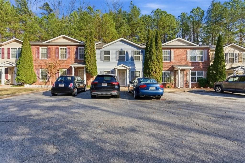 630 Streamside Drive, Roswell, GA 30076 — most recent listing photo