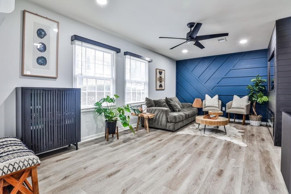 3 bedroom, 2 bathroom, 1,625 sq ft townhouse sold at 15 Pine Canyon Drive, Atlanta, GA 30331
