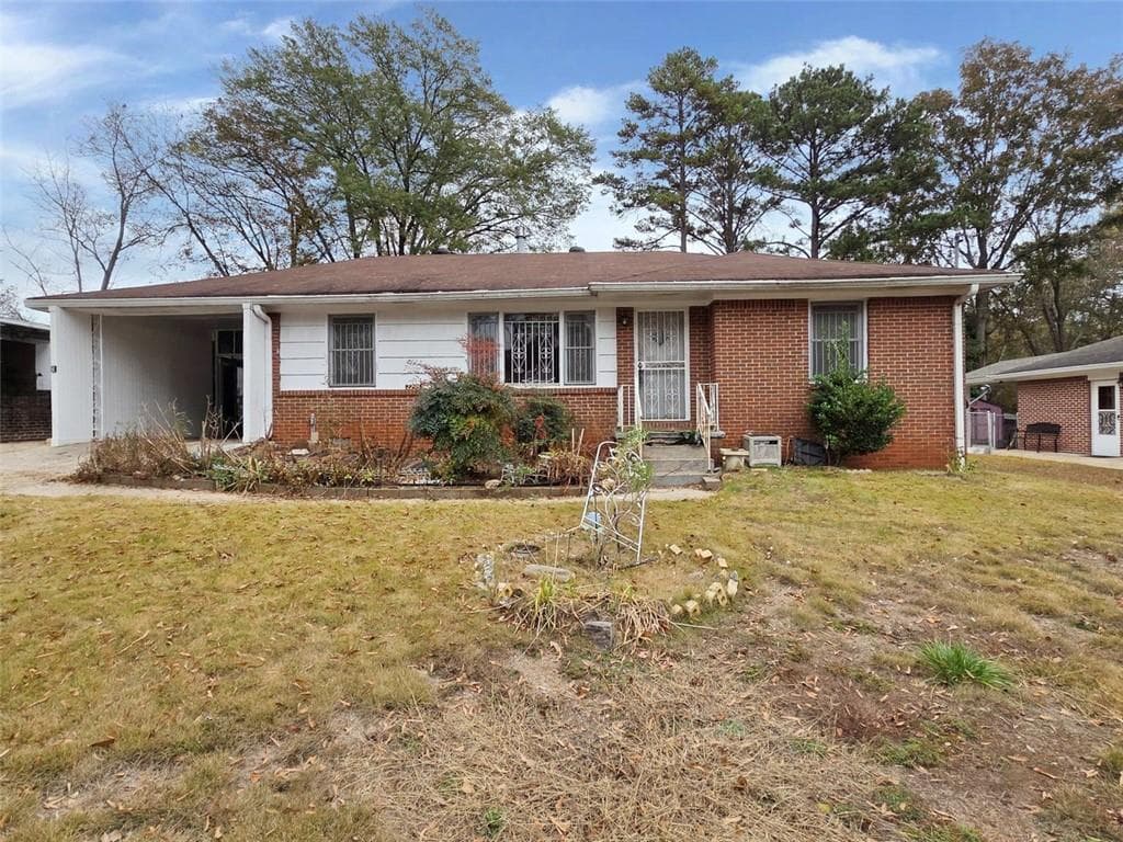3 bedroom, 2 bathroom, 2,154 sq ft single family residence sold at 2298 Starline Drive, Decatur, GA 30032