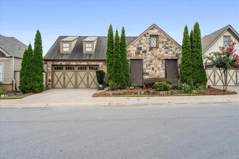 306 Gray Shingle Ln, Woodstock, GA 30189 — most recent listing photo
