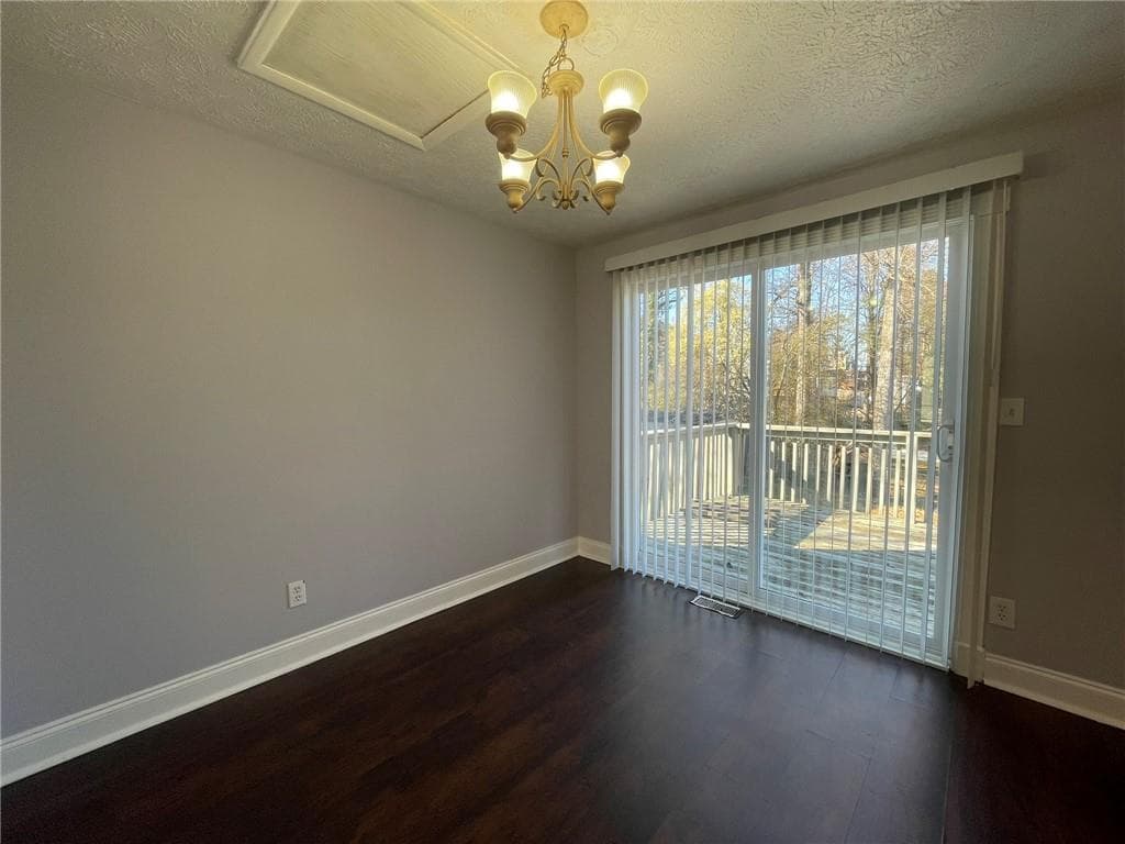 3 bedroom, 2 bathroom, 1,368 sq ft single family residence for rent at 1001 Traymore Drive, Norcross, GA 30093 for $1,600 a month — photo 4