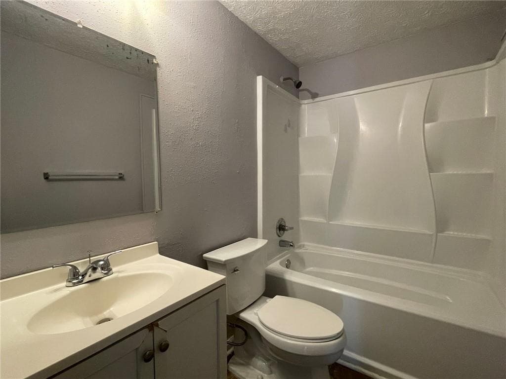3 bedroom, 2 bathroom, 1,368 sq ft single family residence for rent at 1001 Traymore Drive, Norcross, GA 30093 for $1,600 a month — photo 8