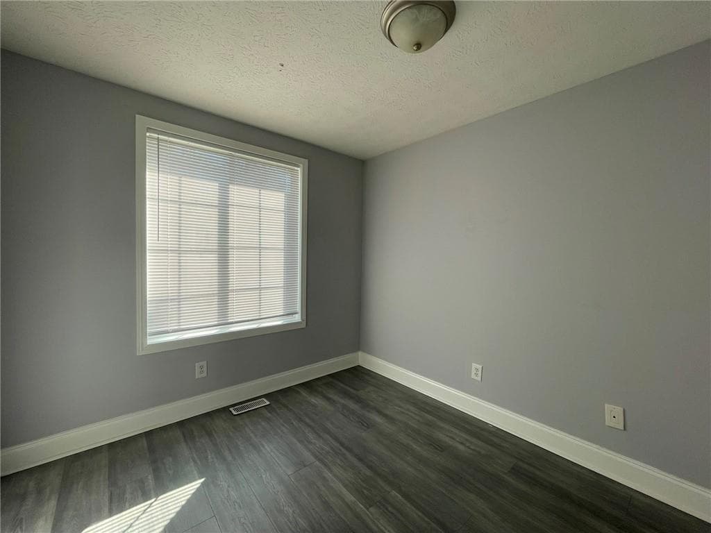 3 bedroom, 2 bathroom, 1,368 sq ft single family residence for rent at 1001 Traymore Drive, Norcross, GA 30093 for $1,600 a month — photo 10