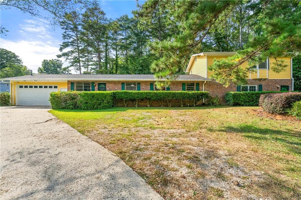4 bedroom, 4 bathroom, 2,766 sq ft single family residence sold at 1885 North Drive, Atlanta, GA 30331