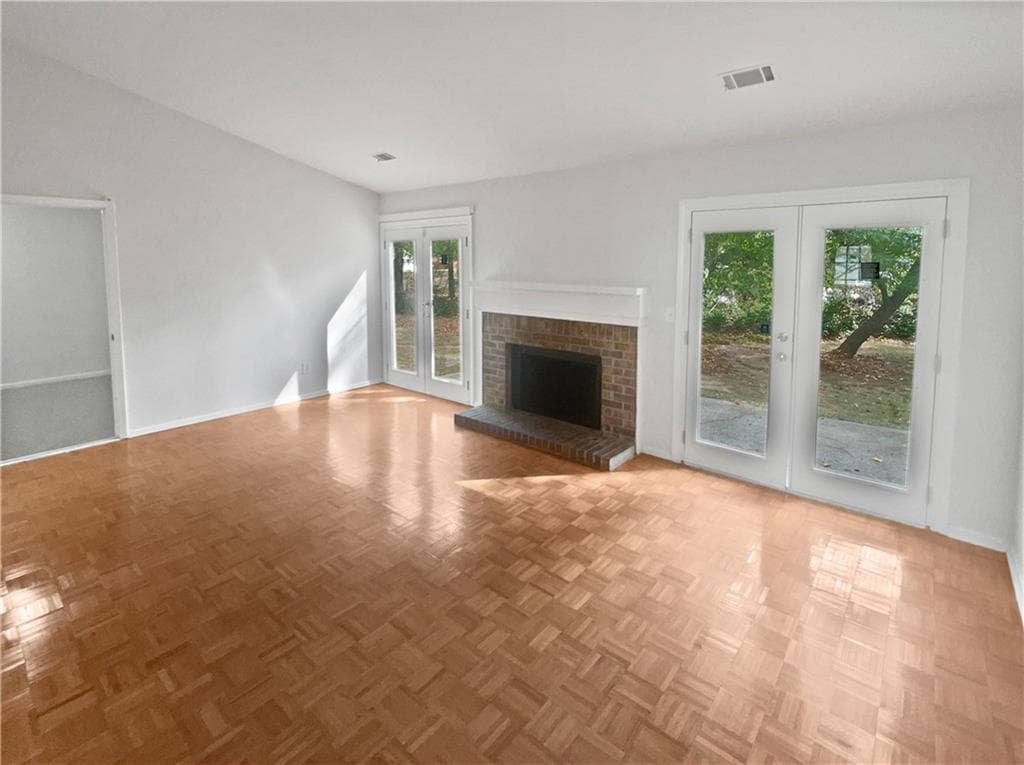 3 bedroom, 2 bathroom, 1,340 sq ft single family residence under contract at 4727 Garden Hills Drive, Stone Mountain, GA 30083 — photo 3