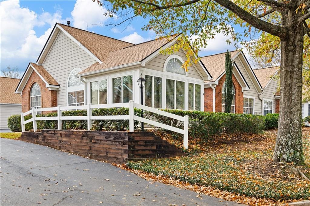 3735 VINEYARDS LAKE Circle 24, Kennesaw, GA 30144 — most recent listing photo