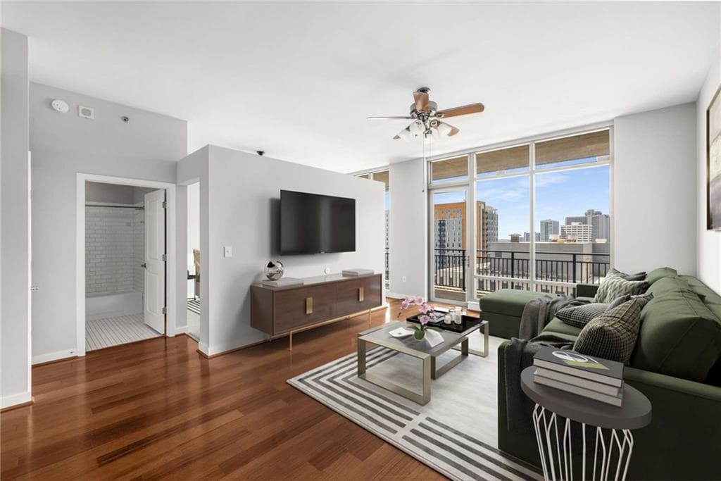 565 Peachtree Street 1206, Atlanta, GA 30308 — most recent listing photo
