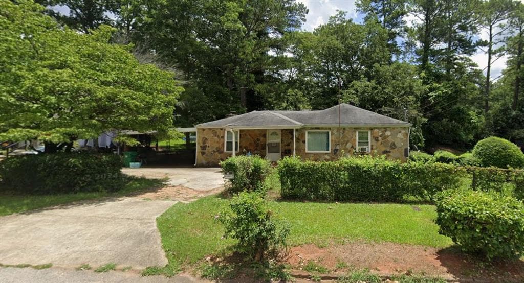 3 bedroom, 2 bathroom single family residence sold at 3249 Stratton Lane, Scottdale, GA 30079