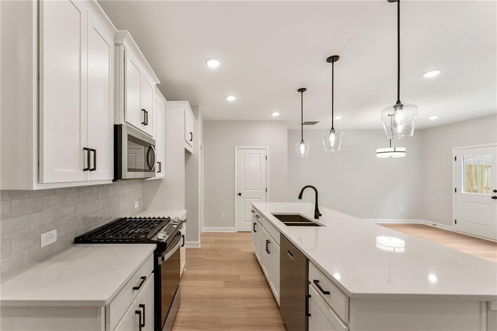 3 bedroom, 3 bathroom, 1,805 sq ft townhouse sold at 4663 larkfield Way 16, Powder Springs, GA 30127