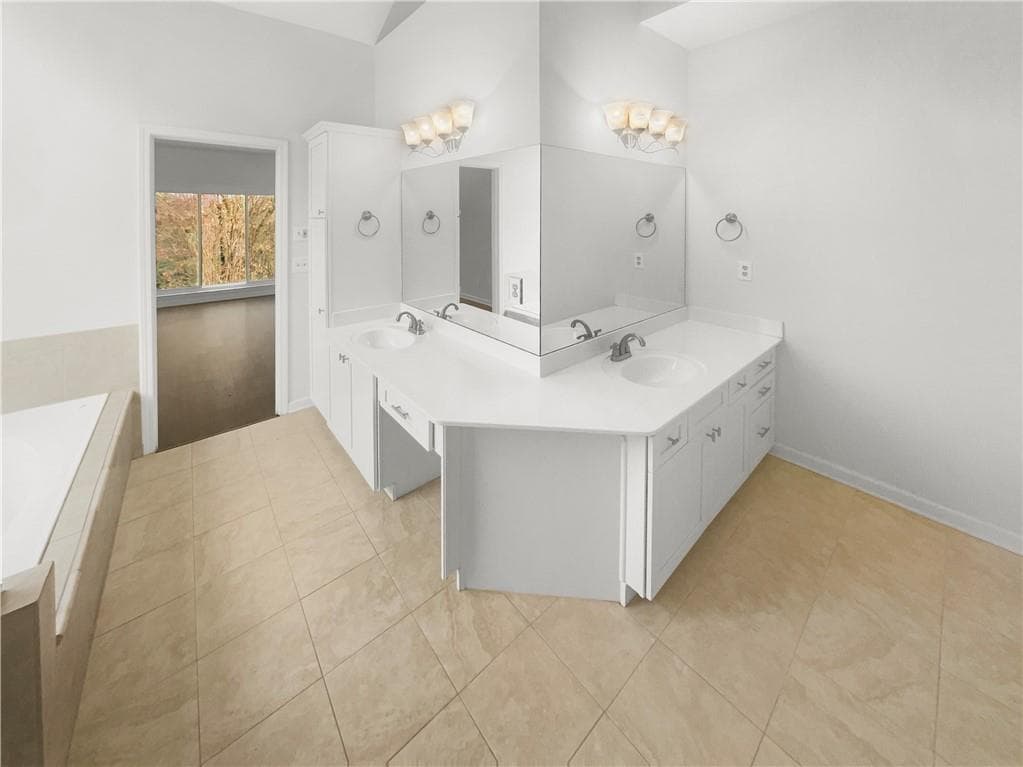 4 bedroom, 4 bathroom, 3,706 sq ft single family residence for sale at 2669 Glenrose Hill, Atlanta, GA 30341 — photo 6