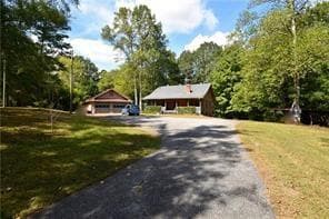 4 bedroom, 3 bathroom, 2,240 sq ft single family residence for sale at 15430 Thompson Road, Alpharetta, GA 30004 — photo 7