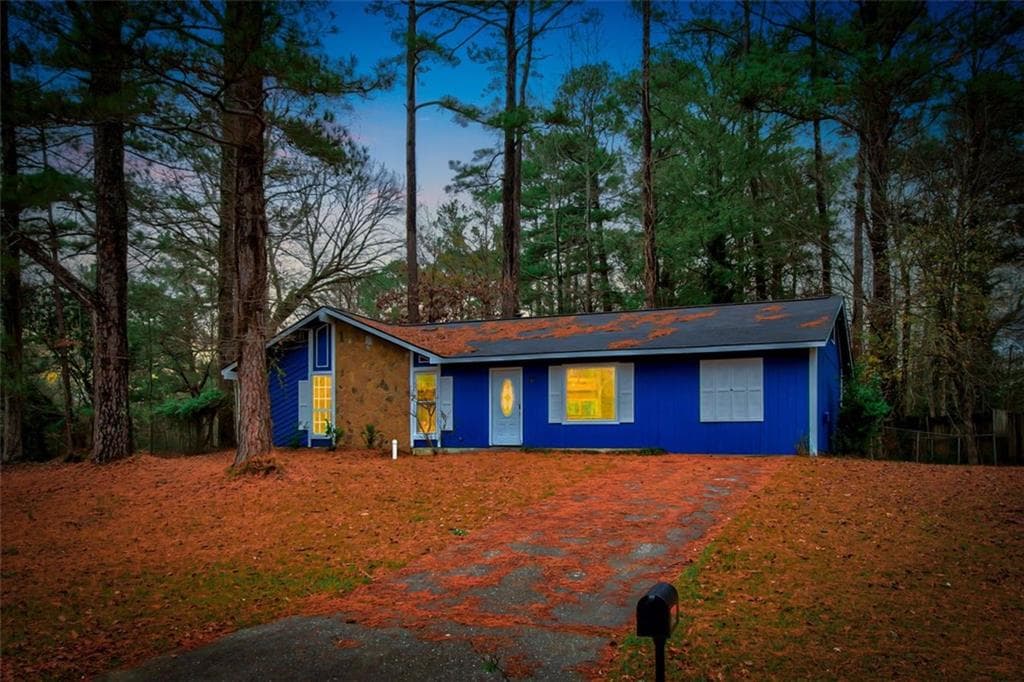 8962 BENTWOOD Lane, Riverdale, GA 30274 — most recent listing photo