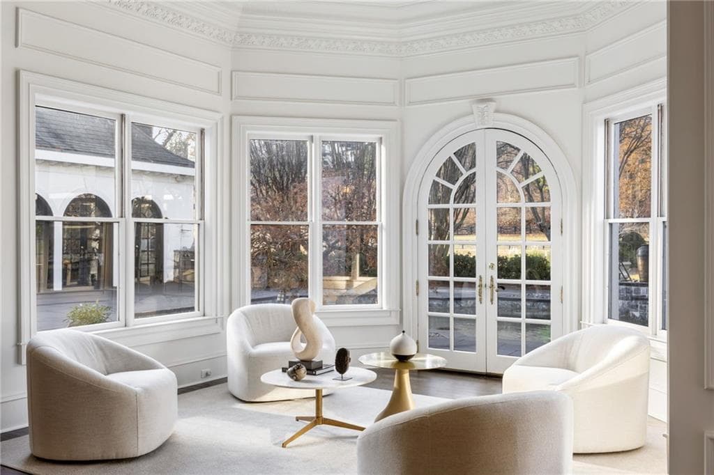 7 bedroom, 11 bathroom, 12,267 sq ft single family residence for sale at 4571 Columns Drive, Marietta, GA 30067 — photo 10