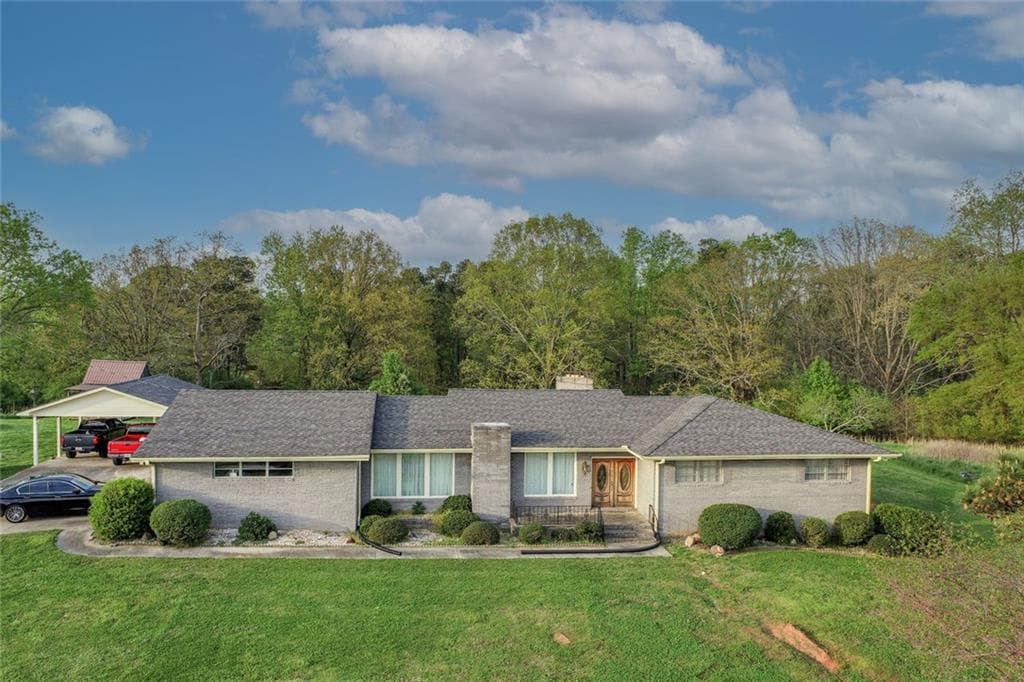 single family residence for sale at 5325 Browns Bridge Road, Cumming, GA 30041 — photo 8