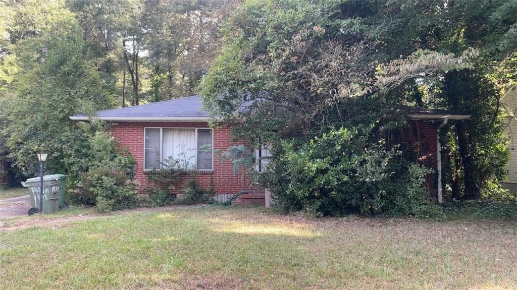 3 bedroom, 1 bathroom, 1,232 sq ft single family residence under contract at 1855 BAYBERRY Drive, Atlanta, GA 30311