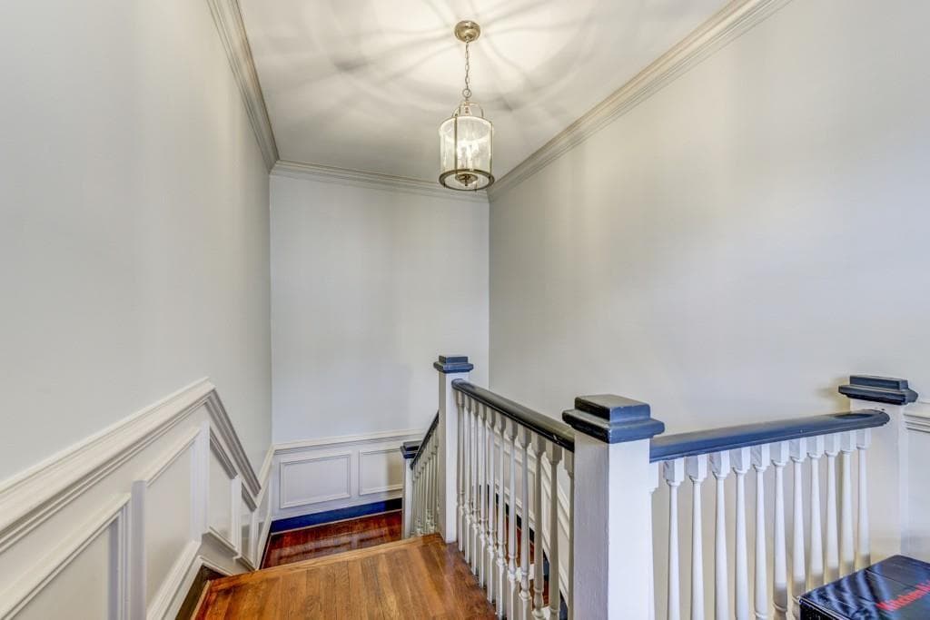 2 bedroom, 1 bathroom condominium for rent at 28 Collier Road 11, Atlanta, GA 30309 for $2,400 a month — photo 2