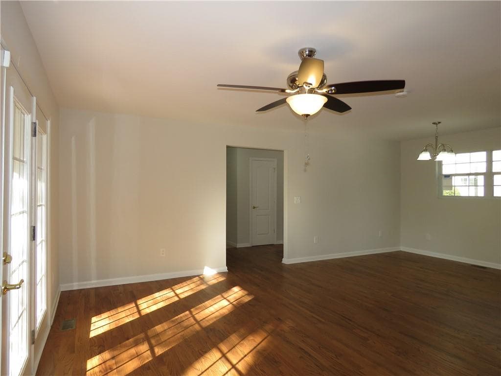2 bedroom, 1 bathroom, 1,020 sq ft condominium for sale at 311 Peachtree Hills Avenue 6A, Atlanta, GA 30305 — photo 5