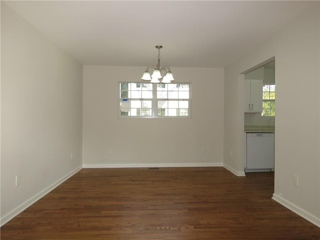2 bedroom, 1 bathroom, 1,020 sq ft condominium for sale at 311 Peachtree Hills Avenue 6A, Atlanta, GA 30305 — photo 6