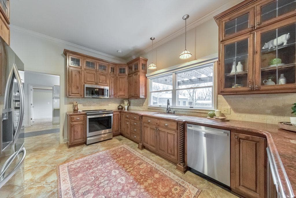 6 bedroom, 7 bathroom, 6,618 sq ft single family residence for sale at 528 Old Alabama Road, Cartersville, GA 30120 — photo 9
