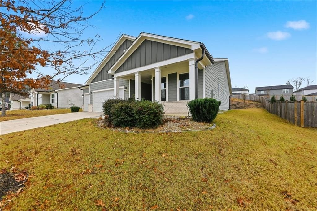 4 bedroom, 3 bathroom, 2,033 sq ft single family residence for sale at 61 Rushing View Glen, Dallas, GA 30157 — photo 3