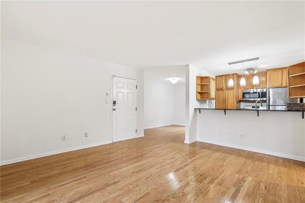 1 bedroom, 1 bathroom, 720 sq ft condominium under contract at 1445 Monroe Drive E5, Atlanta, GA 30324 — photo 9