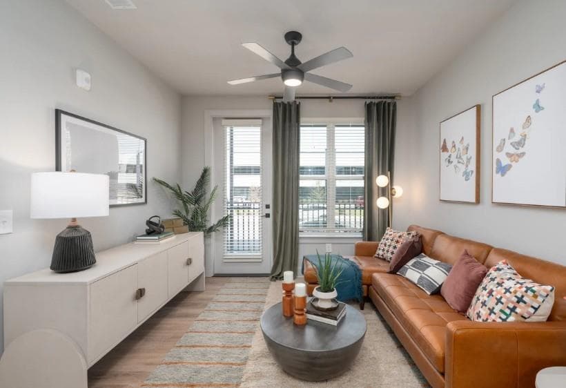 2 bedroom, 2 bathroom, 1,399 sq ft apartment for rent at 1400 Laurel Crossing Parkway 1101, Buford, GA 30519 for $2,376 a month — photo 6