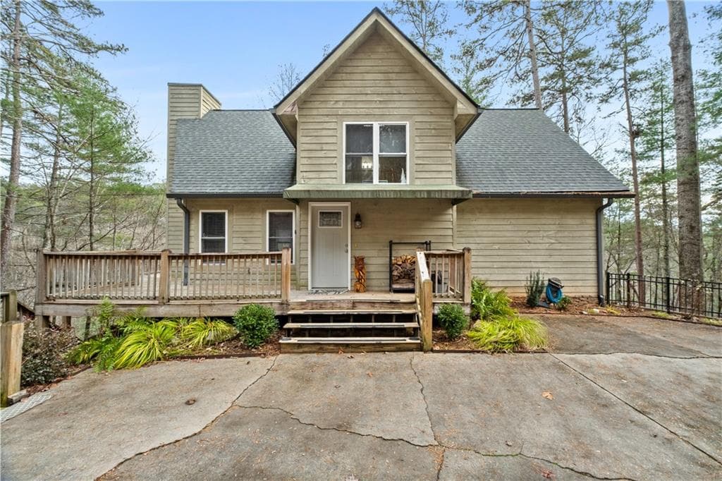 3 bedroom, 3 bathroom, 3,187 sq ft single family residence sold at 222 ALTE BRUECKE STRASSE, Helen, GA 30545