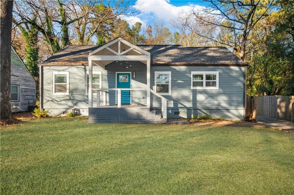 3 bedroom, 2 bathroom, 1,201 sq ft single family residence sold at 1901 Maywood Place, Atlanta, GA 30318