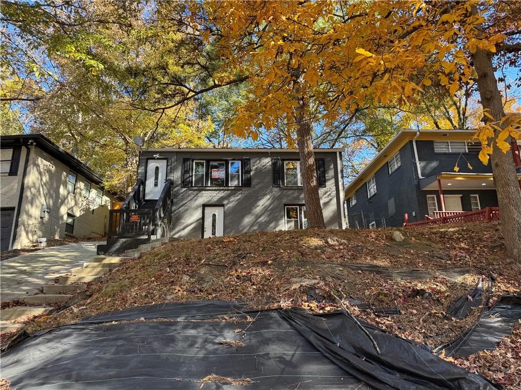 4 bedroom, 2 bathroom, 960 sq ft single family residence for sale at 1585 Ezra Church Drive, Atlanta, GA 30314