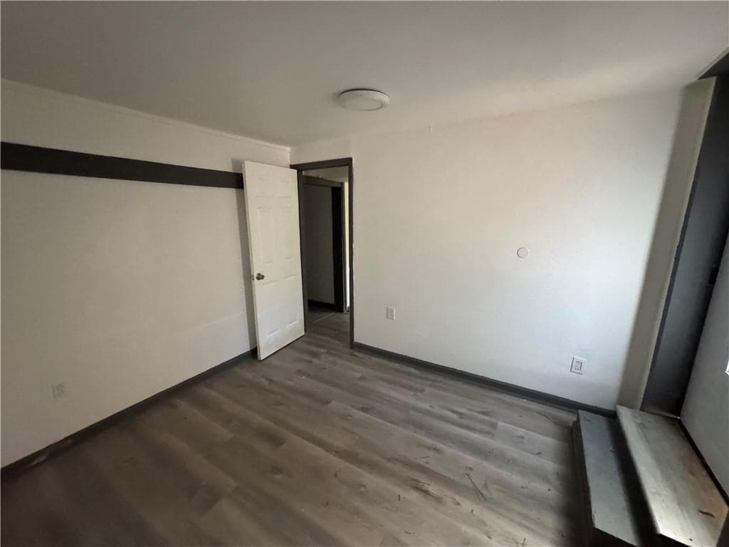 4 bedroom, 2 bathroom, 960 sq ft single family residence for sale at 1585 Ezra Church Drive, Atlanta, GA 30314 — photo 6