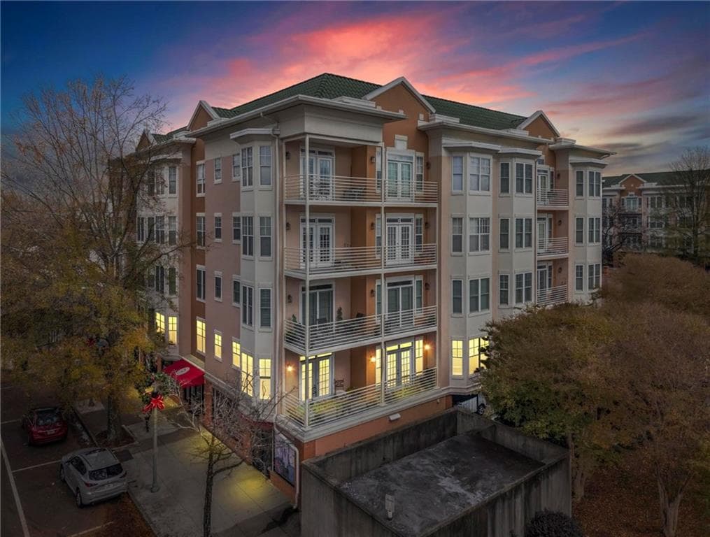 225 E Ponce De Leon Avenue 202, Decatur, GA 30030 — most recent listing photo