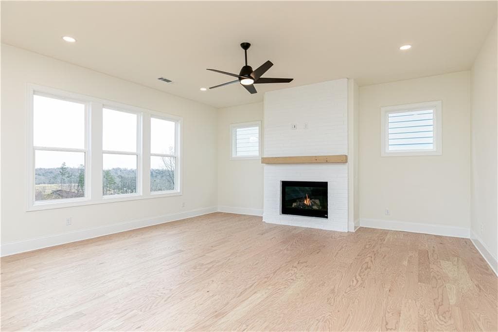 5 bedroom, 4 bathroom, 3,211 sq ft single family residence for sale at 3009 Sunset Pass, Canton, GA 30114 — photo 4