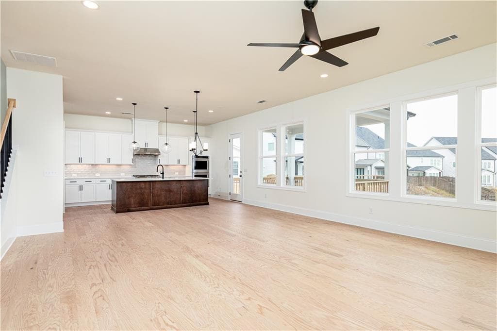 5 bedroom, 4 bathroom, 3,211 sq ft single family residence for sale at 3009 Sunset Pass, Canton, GA 30114 — photo 7