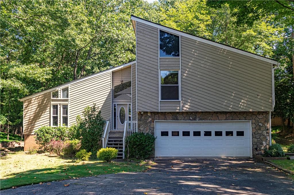 1985 Branch Valley Drive, Roswell, GA 30076 — most recent listing photo