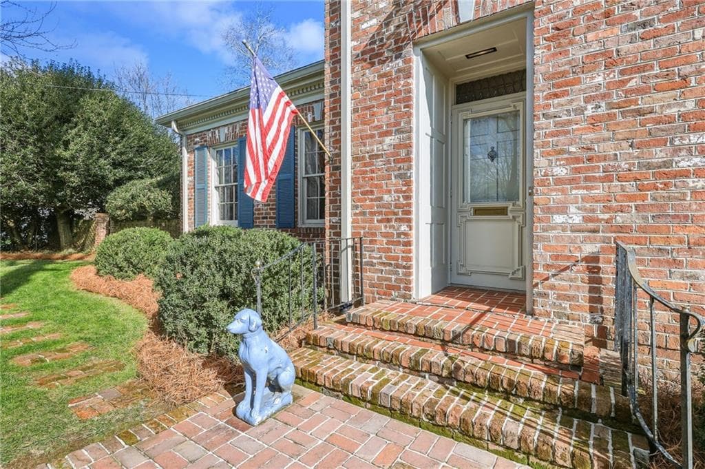 4 bedroom, 4 bathroom, 3,510 sq ft single family residence for sale at 1606 Riverside Drive, Gainesville, GA 30501 — photo 6