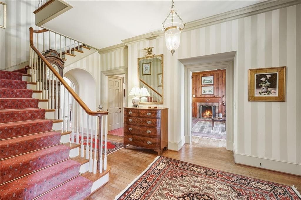 4 bedroom, 4 bathroom, 3,510 sq ft single family residence for sale at 1606 Riverside Drive, Gainesville, GA 30501 — photo 8