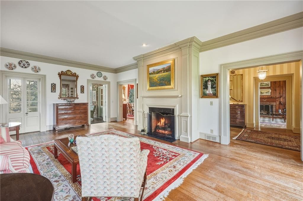 4 bedroom, 4 bathroom, 3,510 sq ft single family residence for sale at 1606 Riverside Drive, Gainesville, GA 30501 — photo 10