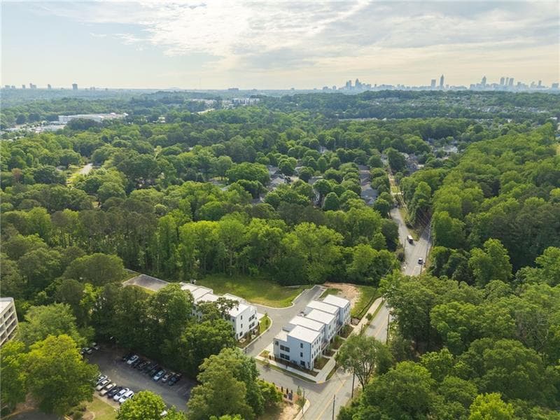 3 bedroom, 4 bathroom townhouse sold at 2144 Tidwell Lane 2, Atlanta, GA 30318