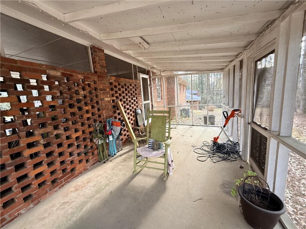 4 bedroom, 3 bathroom, 2,183 sq ft single family residence under contract at 2743 Pine Hill Drive, Kennesaw, GA 30144 — photo 6