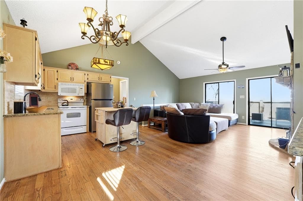 3 bedroom, 3 bathroom, 1,966 sq ft single family residence for sale at 408 Alpine Drive, Jasper, GA 30143 — photo 5