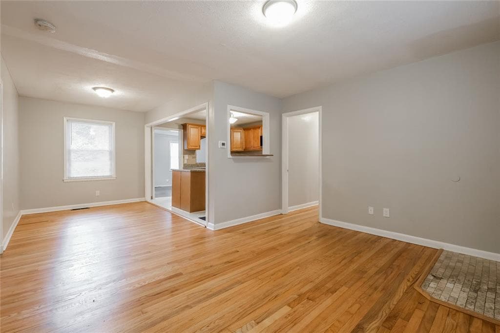4 bedroom, 2 bathroom, 2,169 sq ft single family residence for sale at 2965 Judylyn Drive, Decatur, GA 30033 — photo 4