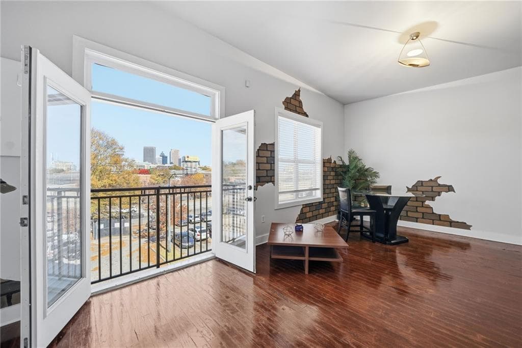 2 bedroom, 2 bathroom, 1,150 sq ft condominium under contract at 502 Pryor Street 328, Atlanta, GA 30312